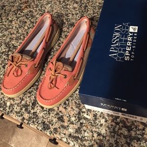 Brand New Coral Sperry boat shoes