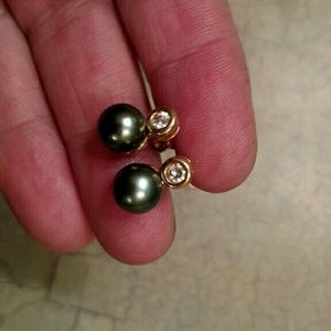 Diamond and Black Tahitian Pearl