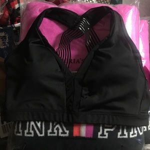 BNWT Victoria's Secret Sport black sports bra