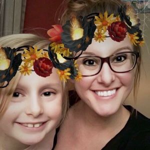 Meet your Posher, Crystal