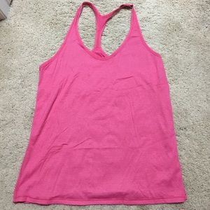 Lululemon tank.