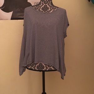 Striped T-shirt❣️