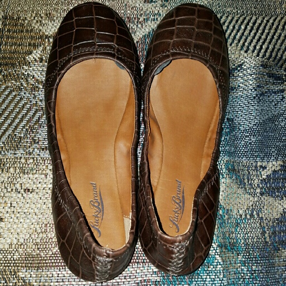 Brown lucky Brand flats. 7.5 size.