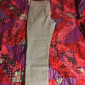 New H&M light wash high waist  skinny jeans