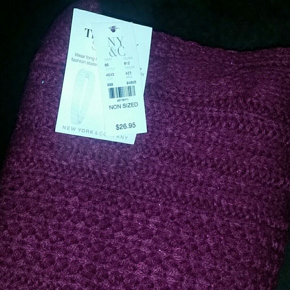 BNWT NY&C Infinity Scarf Maroon