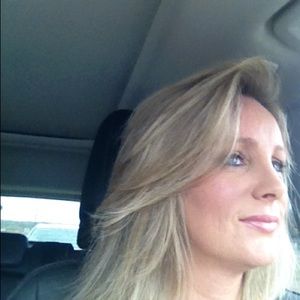 Meet your Posher, Christy