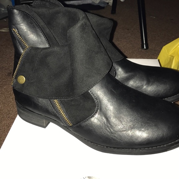 Leather booties