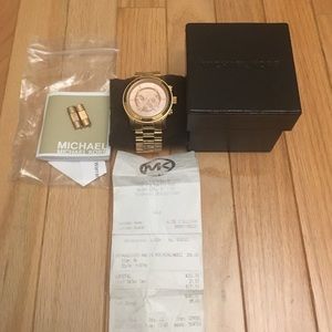 MK WATCH GOLD OVERSIZED