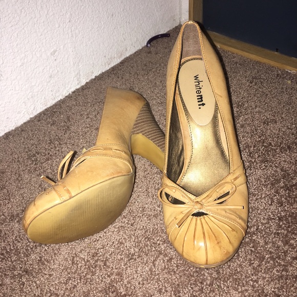 Heels - Picture 2 of 3