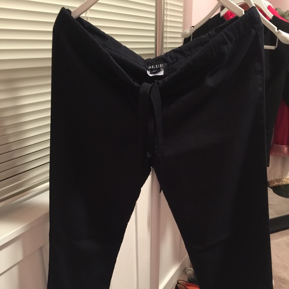 Preowned Scrub pants in Dark Navy Short Inseam