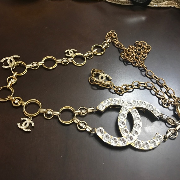 Vintage Chanel belt pin & necklace