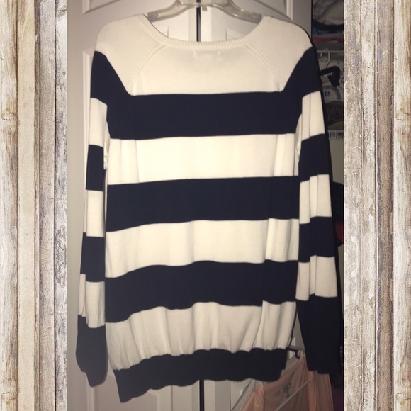 G. H. Bass Striped Sweater - Picture 4 of 4