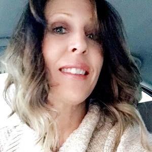 Meet your Posher, Stacy