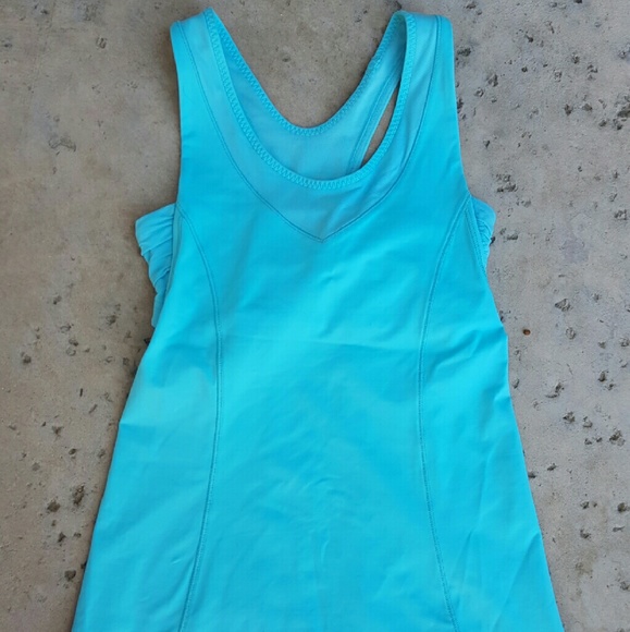 SOLD ON EBAY Lululemon Athletica Turbo Tank Size 2