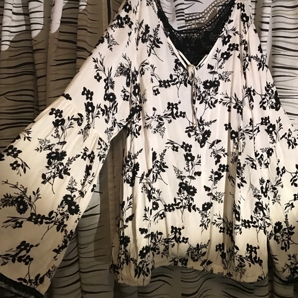 Torrid boho blouse! Size 1