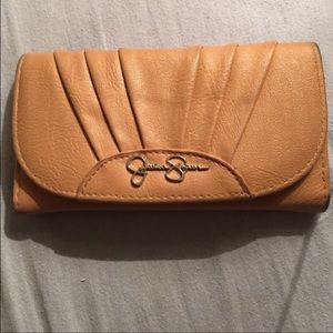 Jessica Simpson wallet