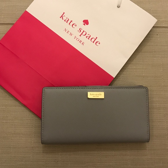 kate spade Handbags - 🔴SALE🔴 Kate Spade wallet