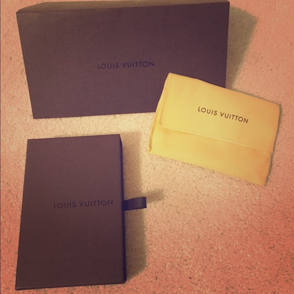 Louis Vuitton Gift Bag Set