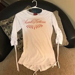 Women's apple bottoms whits size medium shirt