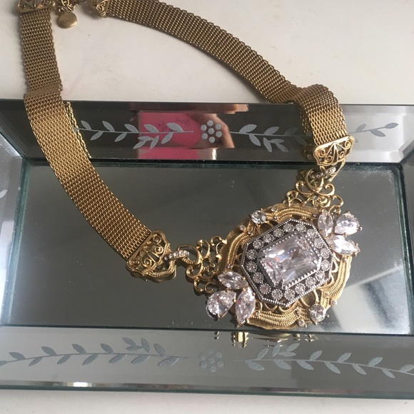 Necklace stunner! 😍