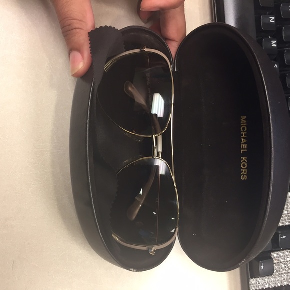 Sunglasses - Picture 1 of 1