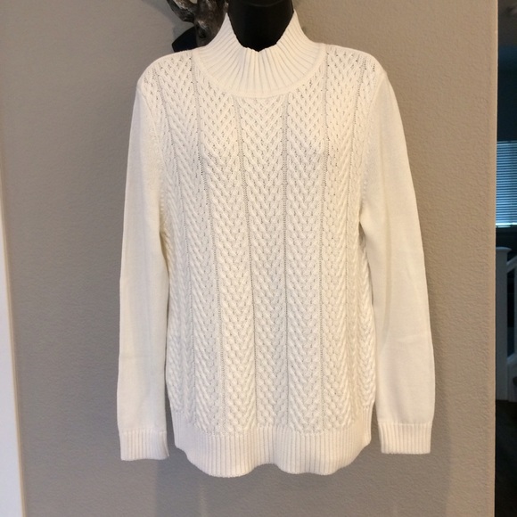 NEW Croft&Barrow white sweater - Picture 2 of 4