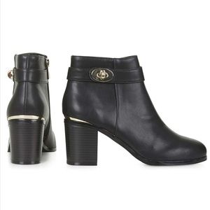 ❄️Top Shop Black & Gold Boots❄️