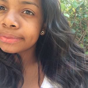 Meet your Posher, Kendra