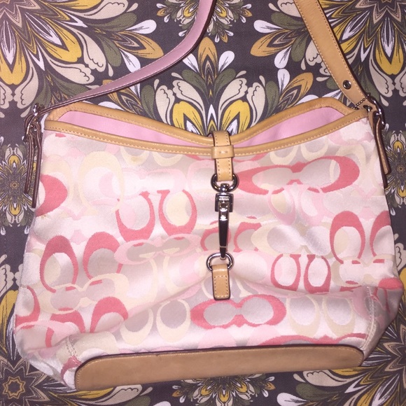 Cute pink Coach purse