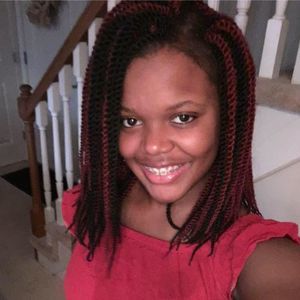 Meet your Posher, Desi-rae
