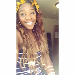 Meet your Posher, April