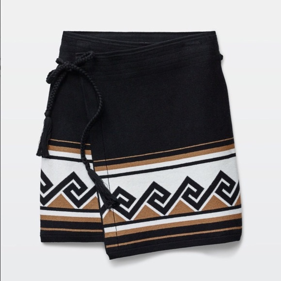Aritzia Talula Bourlet Skirt