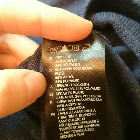 H&M Shoulder Pad Sweater Dress - Picture 4 of 4