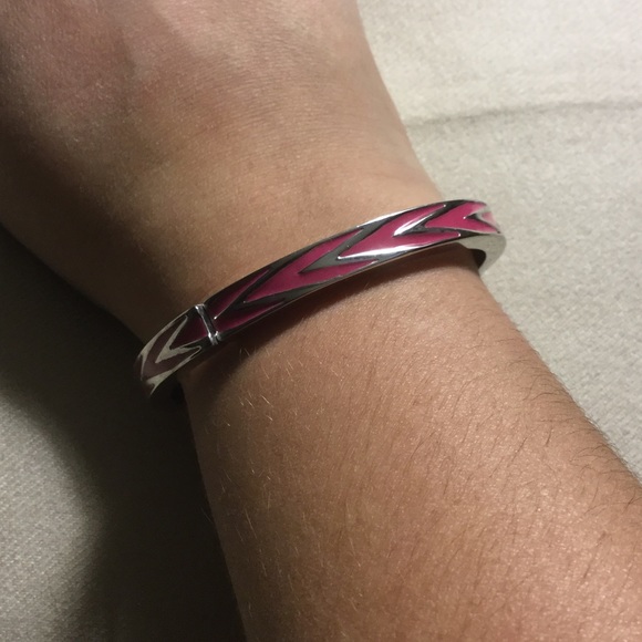 LIA SOPHIA "ZENITH" SILVERFUCHSIA STRETCH BRACELET - Picture 3 of 4