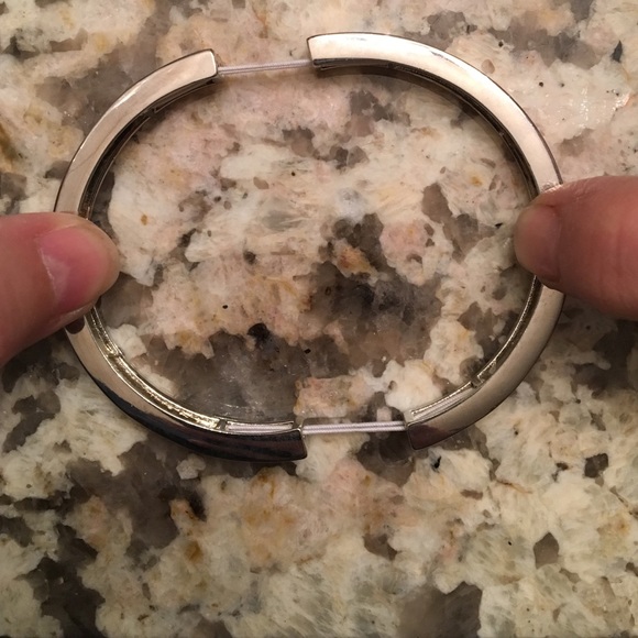 LIA SOPHIA "ZENITH" SILVERFUCHSIA STRETCH BRACELET - Picture 4 of 4