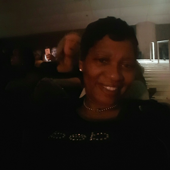 Meet your Posher, Conceitta - Picture 1 of 1