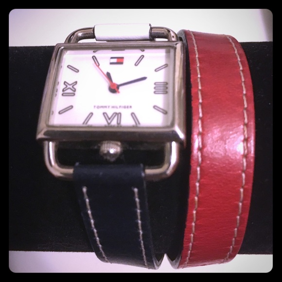 💕Cute! Tommy Hilfiger wrap around watch ⌚️