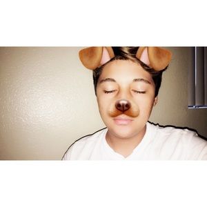 Meet your Posher, Derrick