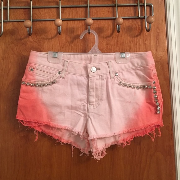 Pink coral ombré spike tie-dye shorts