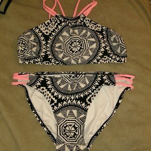 Halter bikini