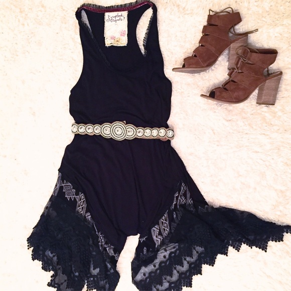 🚨SALE🚨  Scrapbook Originals lace long tank