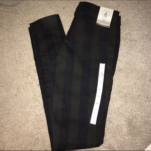 Volcom black skinny jeans