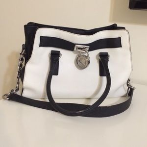 Micheal Kors Black and White Bag