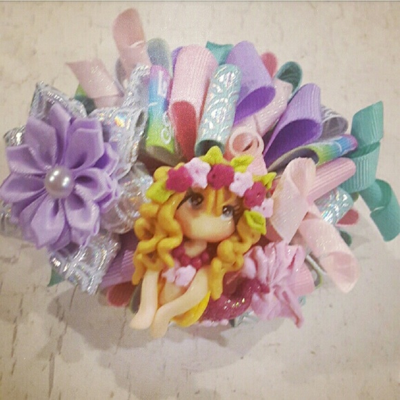 Funky Loopy Bow - Picture 4 of 4