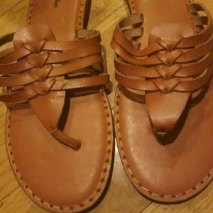 American eagle sandals
