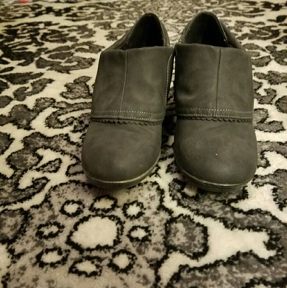 Dr. Scholls booties