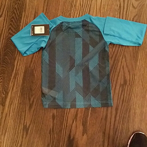 NIKE DRI-FIT - Picture 3 of 4