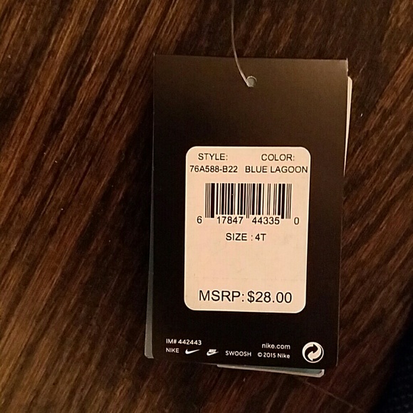 NIKE DRI-FIT - Picture 4 of 4