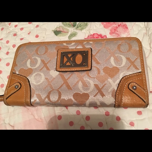 XOXO Wallet