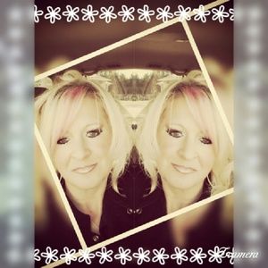 Meet your Posher, Candace